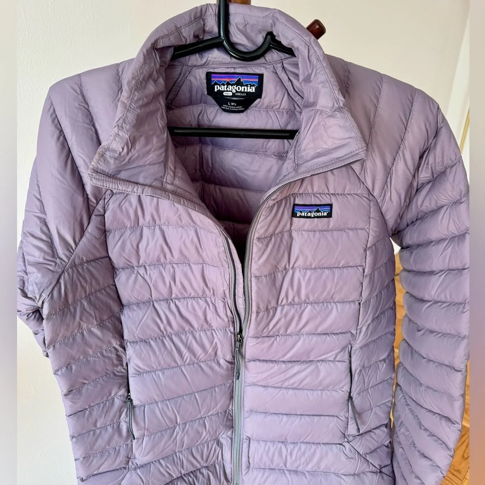 Patagonia Women’s Down Sweater Lightweight Quilted Jacket - Lavender - Picture 4 of 8